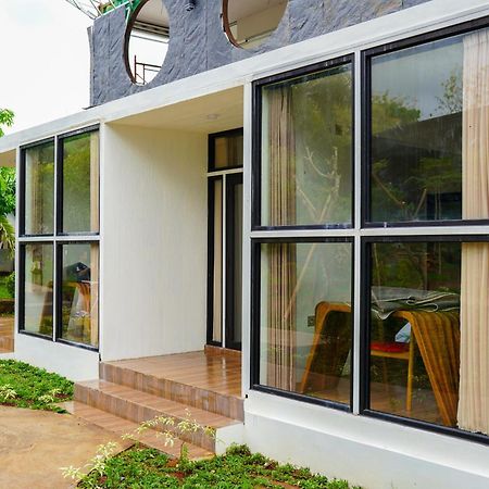 Lucca Resort & Residence Jepara Extérieur photo
