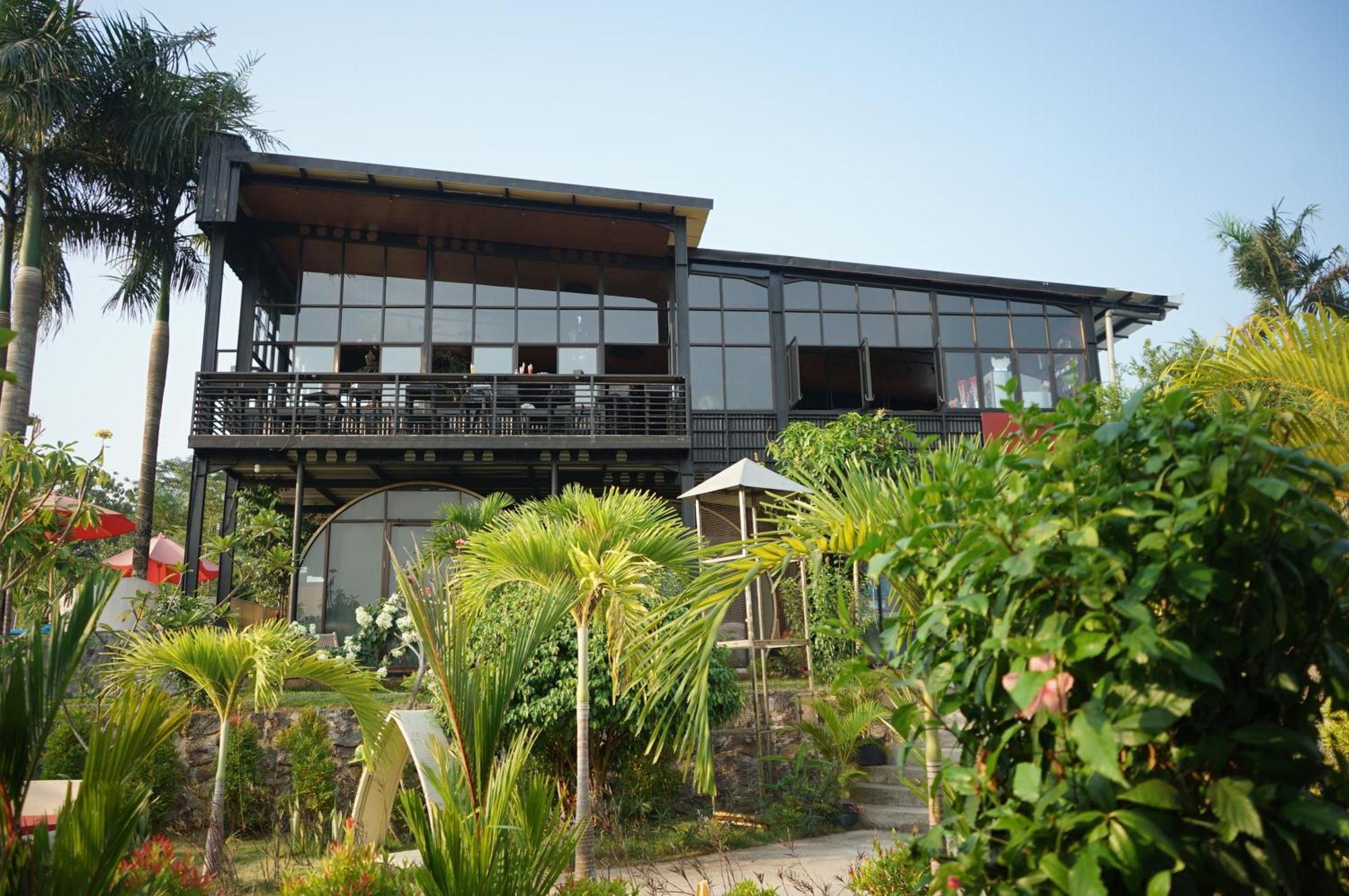 Lucca Resort & Residence Jepara Extérieur photo