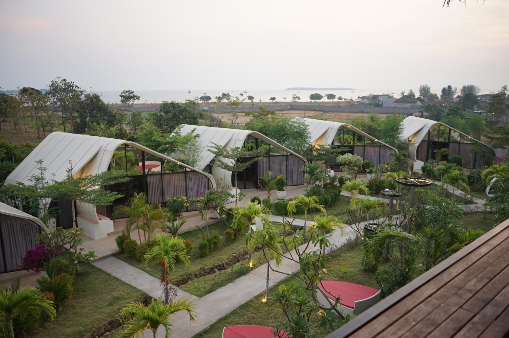 Lucca Resort & Residence Jepara Extérieur photo