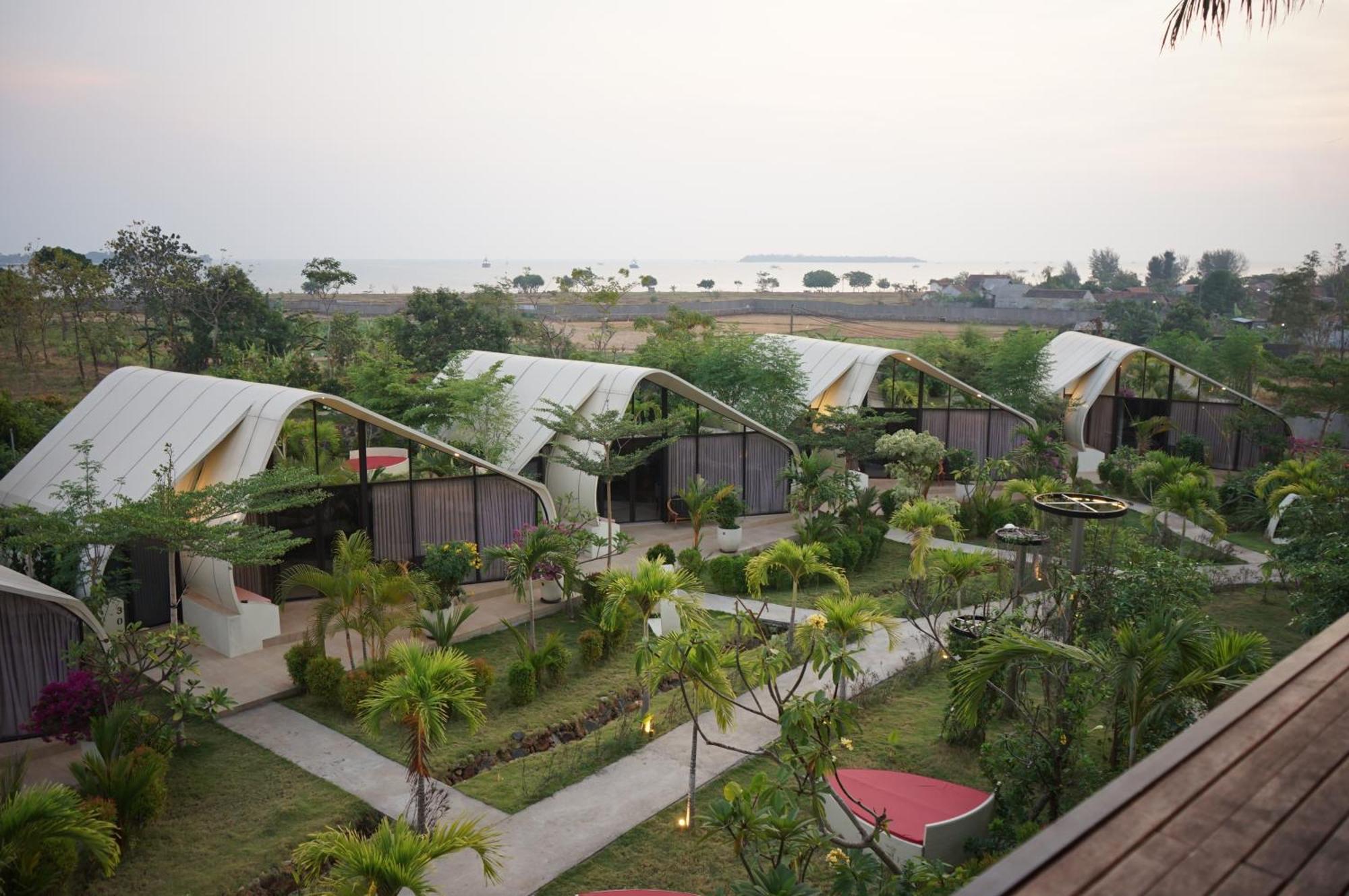 Lucca Resort & Residence Jepara Extérieur photo